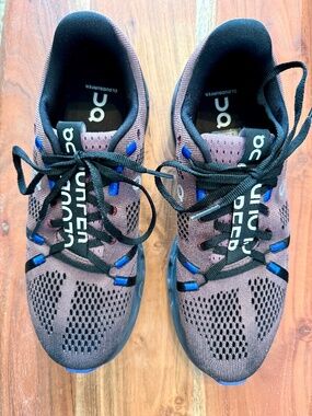 On Running Cloudsurfer Shoes